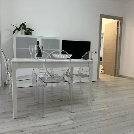 Su Planu Iun R5007 Apartment